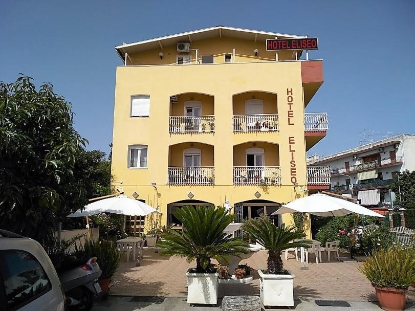 Hotel Eliseo Giardini Naxos Esterno foto