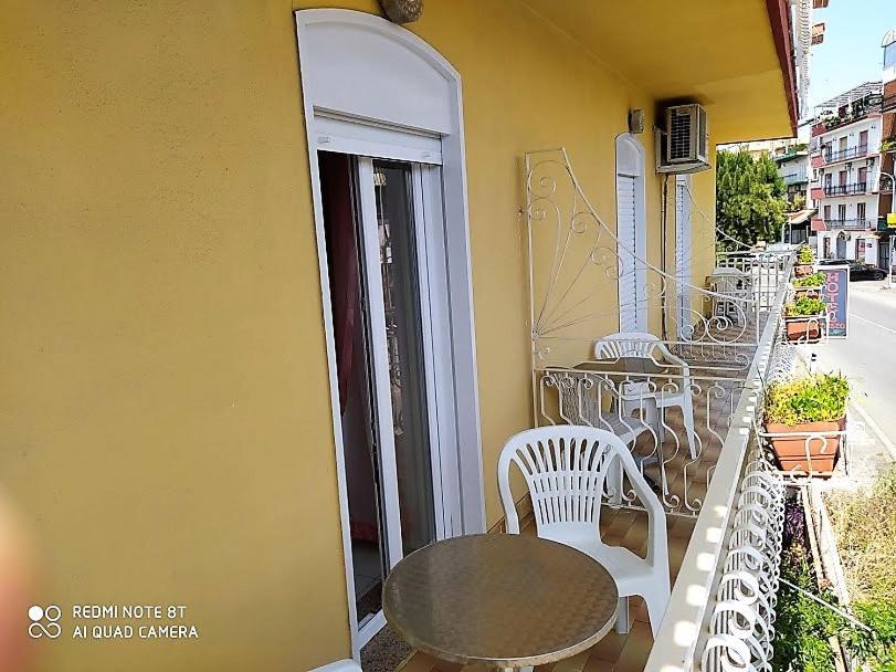 Hotel Eliseo Giardini Naxos Esterno foto