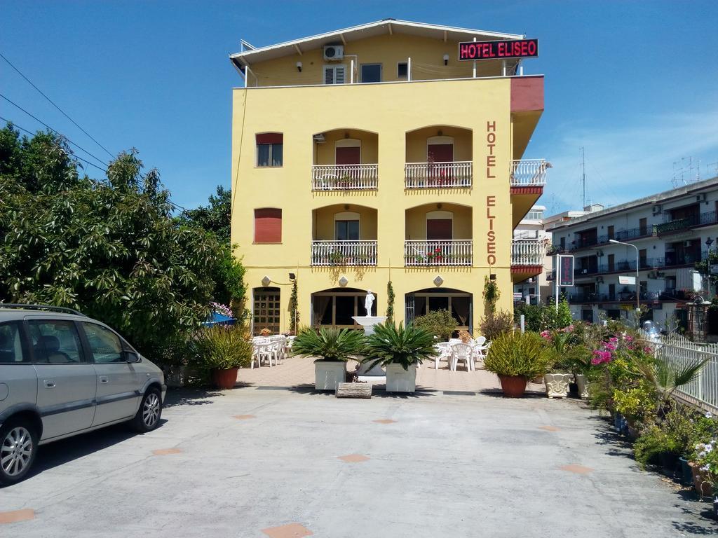 Hotel Eliseo Giardini Naxos Esterno foto